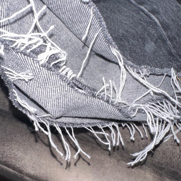 Levi’s 501 Denim Shorts Size 34 Waist Cut Off Dark Wash Button Fly - Picture 9 of 11